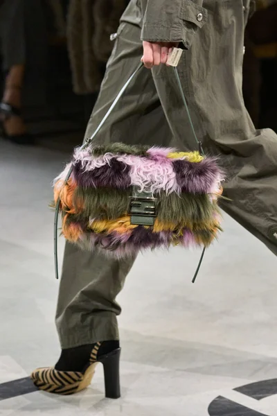 Look 119